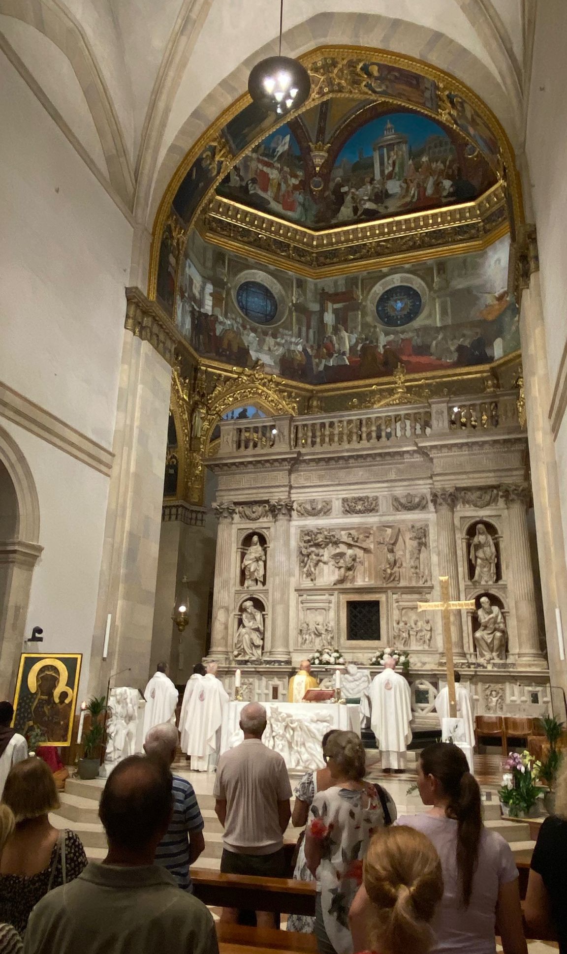 Loretto 2025 06 16 o 20.35